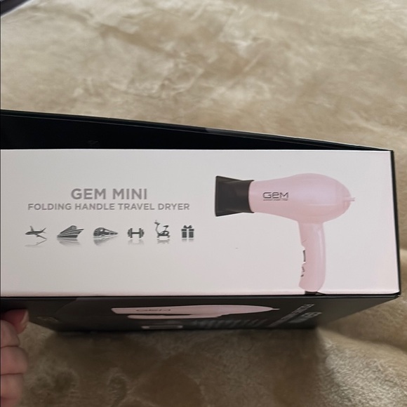 NWOT Folding Travel Hair Dryer - Picture 4 of 9
